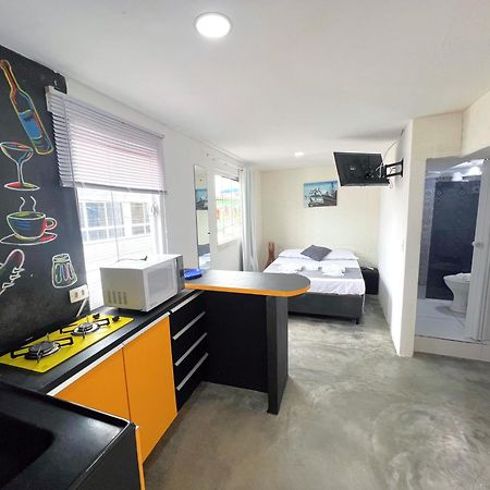 Flats E Suites Elcaline Порту-де-Галиньяш Экстерьер фото