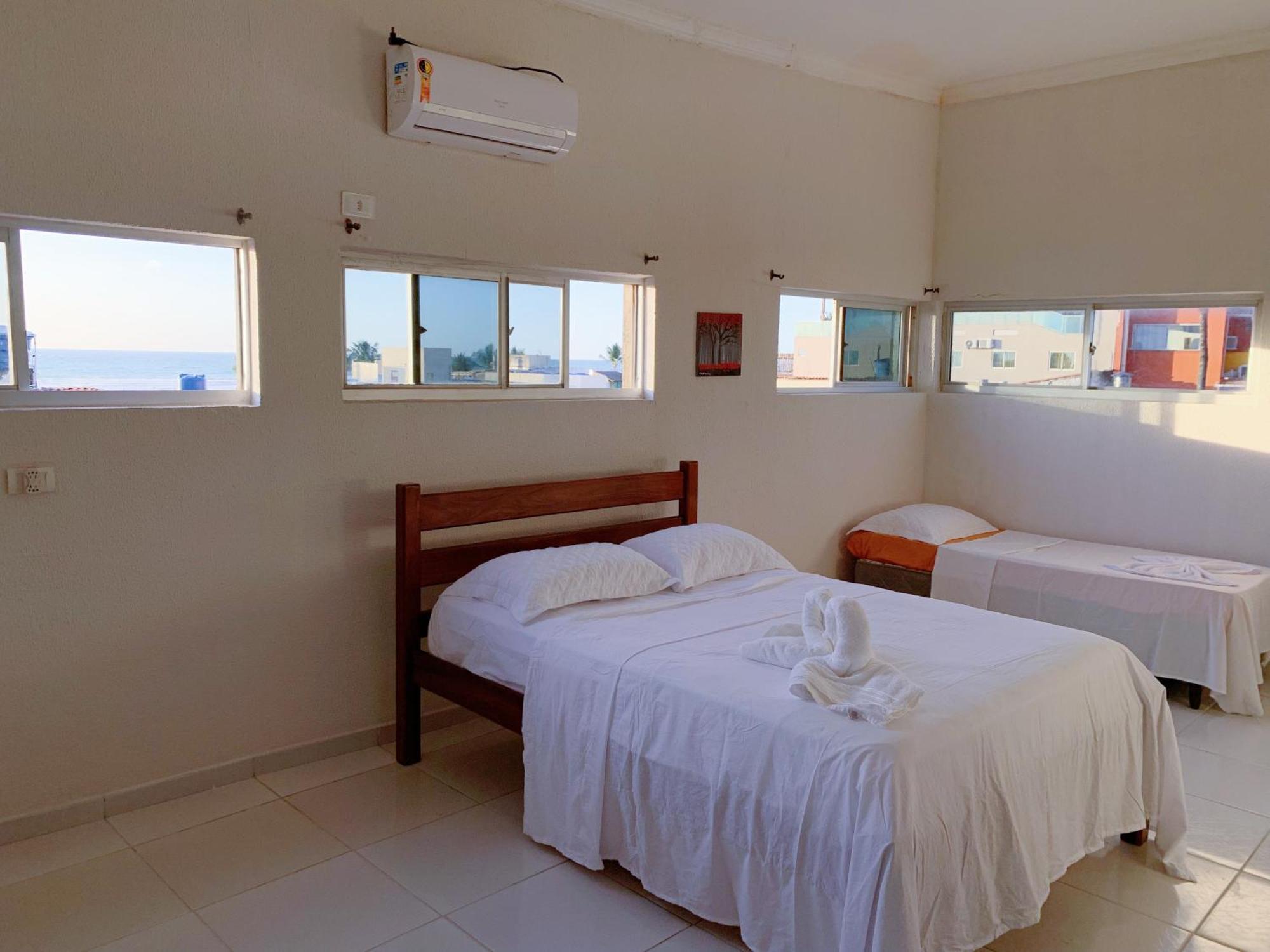 Flats E Suites Elcaline Порту-де-Галиньяш Экстерьер фото